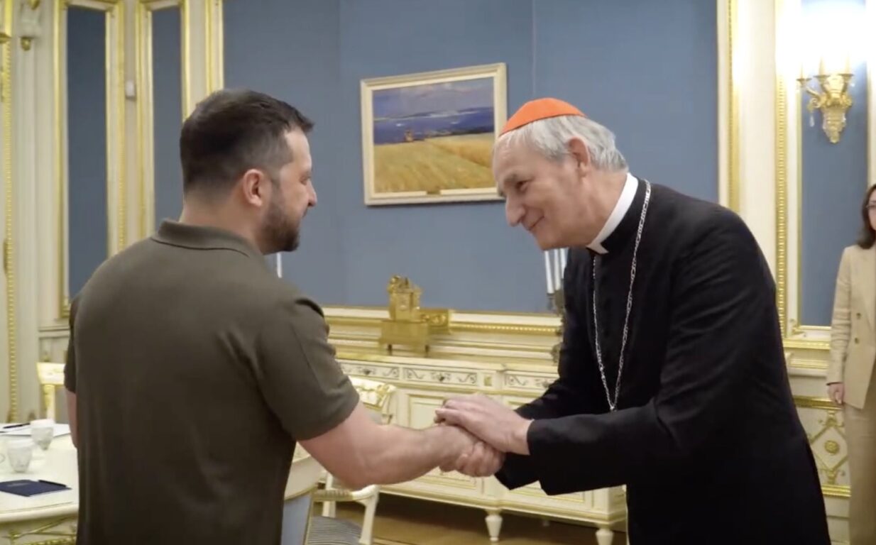 Zelensky: Il Vaticano “contribuisca a piano di pace ucraino”