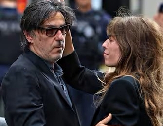 I funerali di Jane Birkin, Charlotte Gainsbourg: “Ora sono orfana”