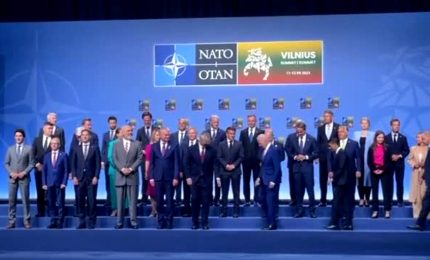 L'arrivo di Meloni e degli altri leader al vertice Nato