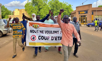 Colpo di Stato militare in Niger, rimosso presidente Bazoum. Tajani: nostri connazionali "sono al sicuro"