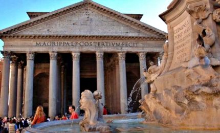 Biglietto per entrare al Pantheon, i turisti: "Un prezzo ragionevole"