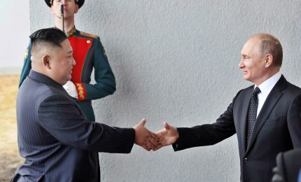 Incontro Putin e Kim? Mosca non smentisce. Russia "elemosina" armi a Nordcorea