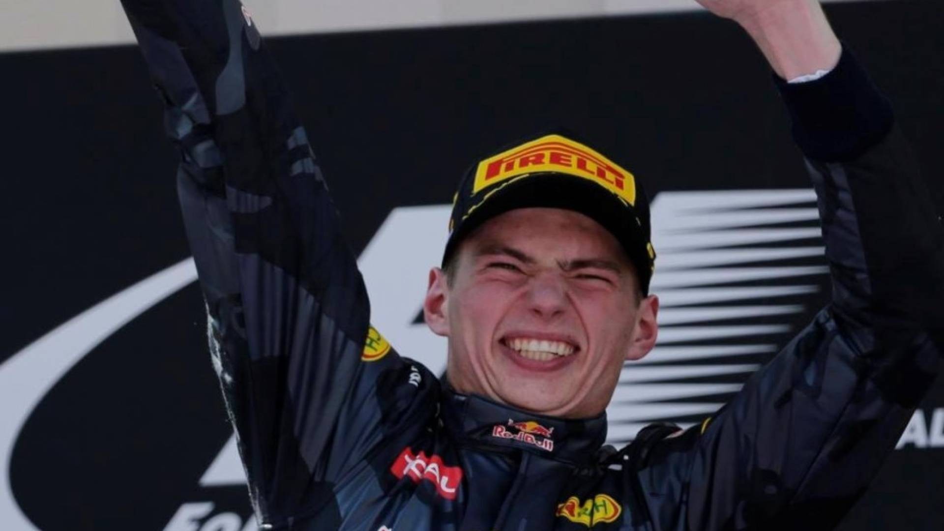 Verstappen entra nella storia, a Monza decima vittoria consecutiva