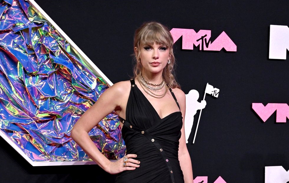 l red carpet degli MTV Video Music Awards, trionfa Taylor Swift