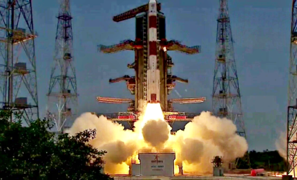L'India lancia Aditya-L1, viaggio al centro del sistema solare