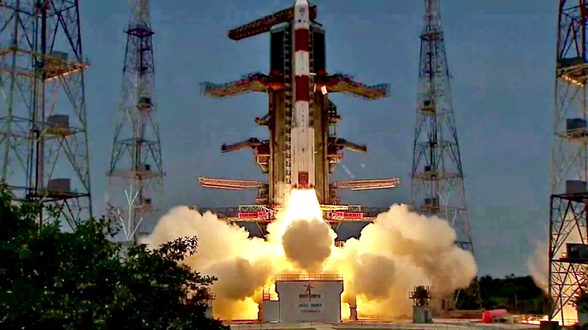 L’India lancia Aditya-L1, viaggio al centro del sistema solare