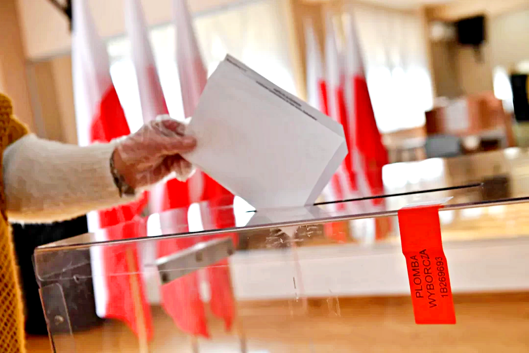 Polonia alle urne, voto cruciale per l’Europa e per l’Ucraina