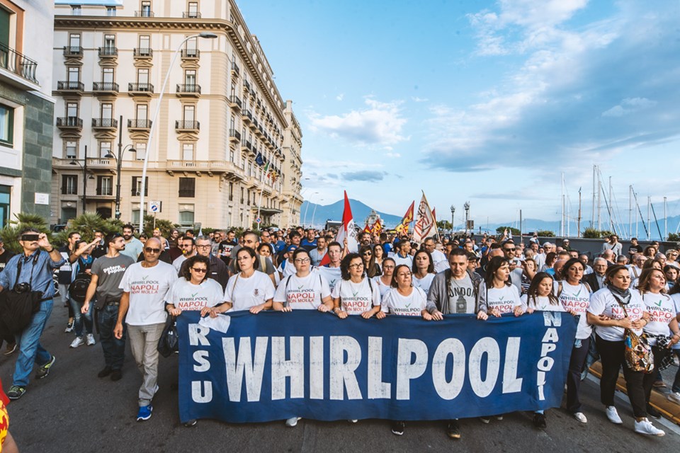 Ex Whirlpool, a Napoli 312 lavoratori firmano nuovo contratto