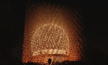 I Kew Gardens di Londra inaugurano lo spettacolo di luci natalizie