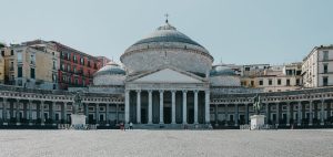 napoli piazza plebiscito2