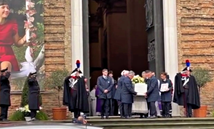 Funerali di Giulia: commosso addio a una giovane vita spezzata