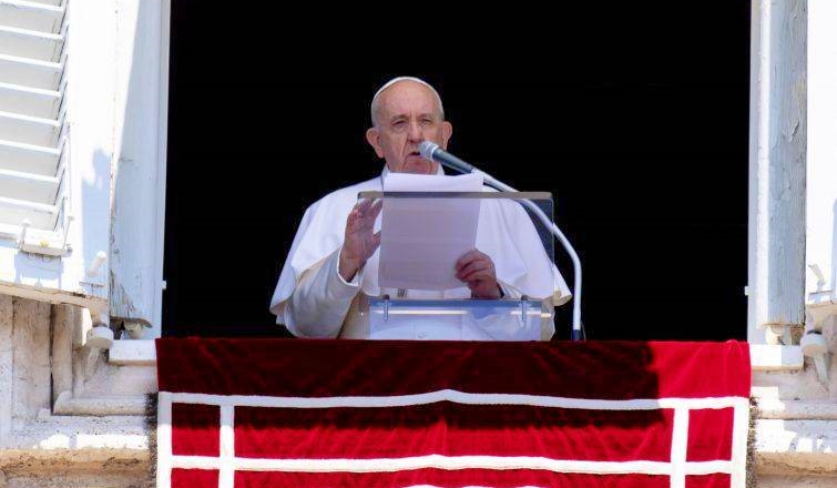 Papa-Francesco-all-angelus