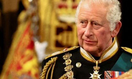 Buckingham Palace: Re Carlo ha il cancro. Harry nel Regno Unito