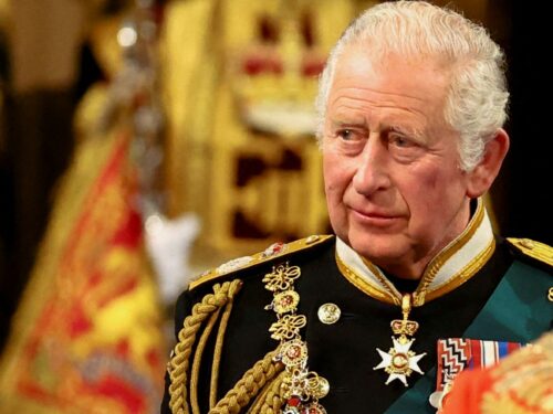 Buckingham Palace: Re Carlo ha il cancro. Harry nel Regno Unito