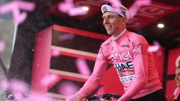 Giro d’Italia, Pogacar vince anche a Prati di Tivo