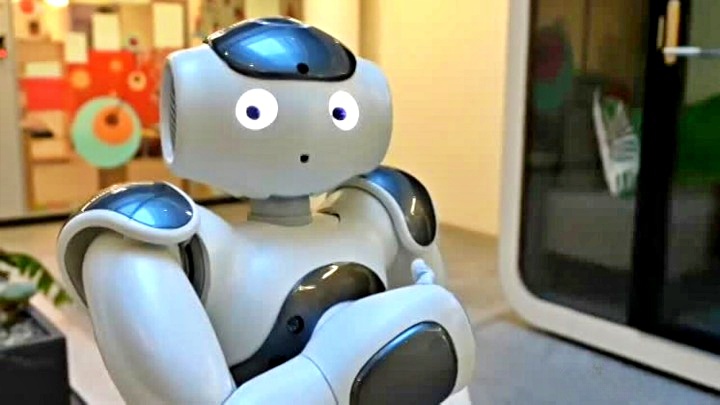 Un robot al nido per preparare i bambini a un futuro tech