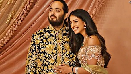 India, rito indù prima delle mega nozze di Anant Ambani e Radhika