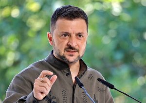 Ucraina, Zelensky licenzia il comandante delle forze aeree