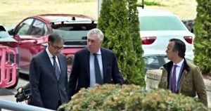 Al centro Carlo Ancelotti