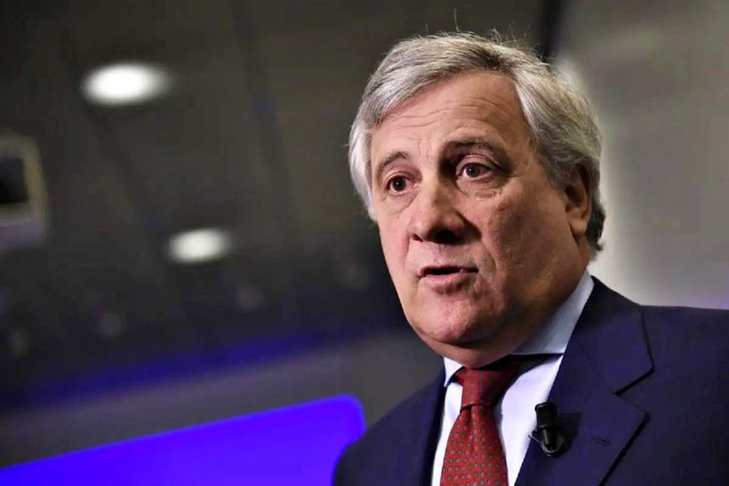 Antonio Tajani (1)