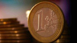 1 euro (Pexels) Ilfogliettone