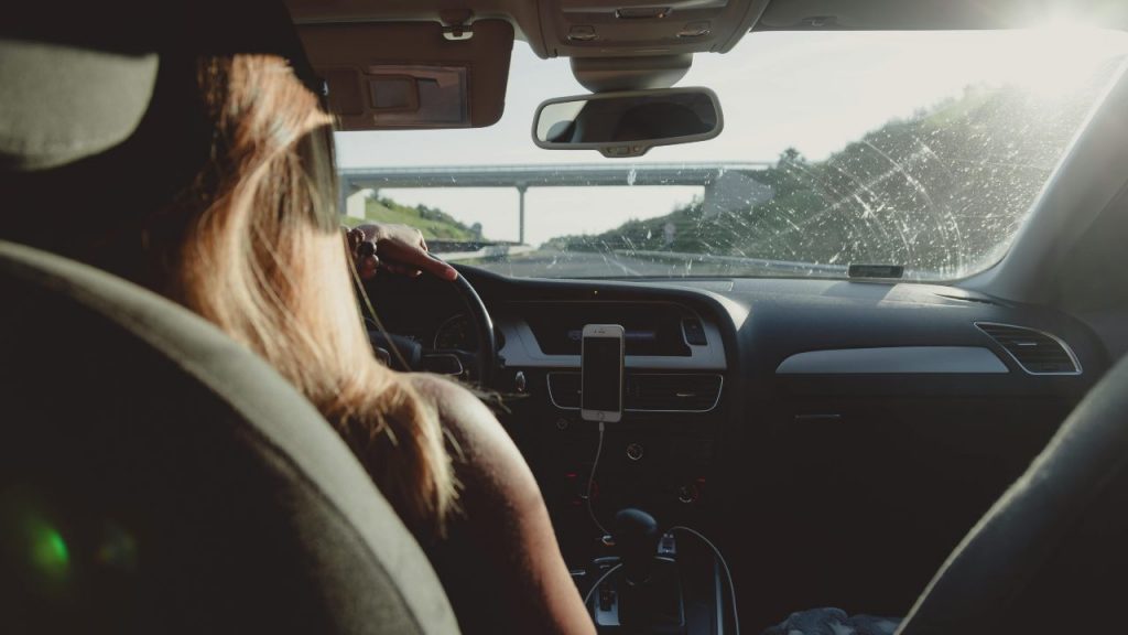 Regole in auto - (pexels) - IlFogliettone.it