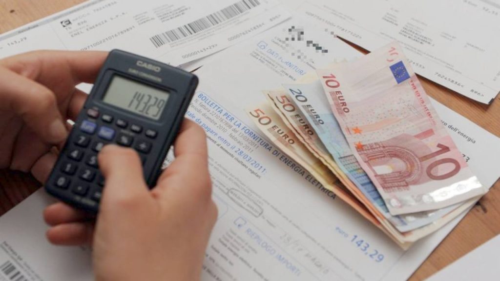 Bollette - (pexels) - IlFogliettone.it
