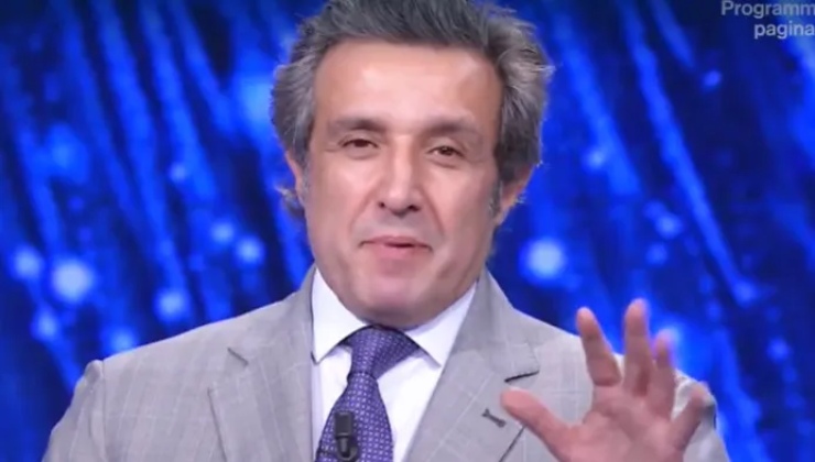 Flavio Insinna (Instagram) IlFogliettone.it