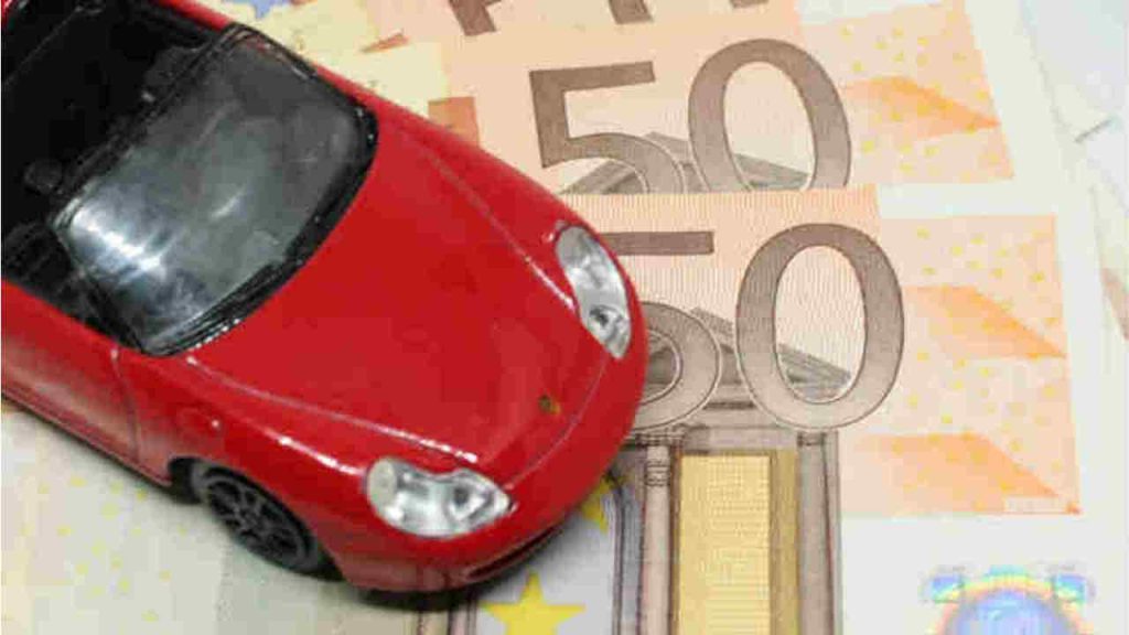 Auto soldi (Pixabay) Ilfogliettone