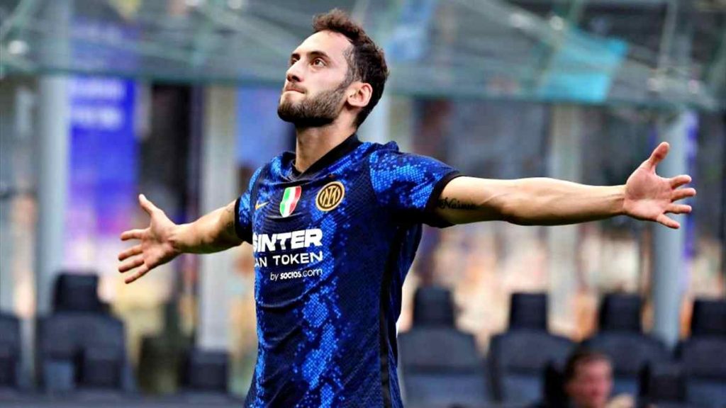 Hakan Calhanoglu (1)