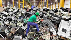 rifiuti-tecnologici-raee (1)
