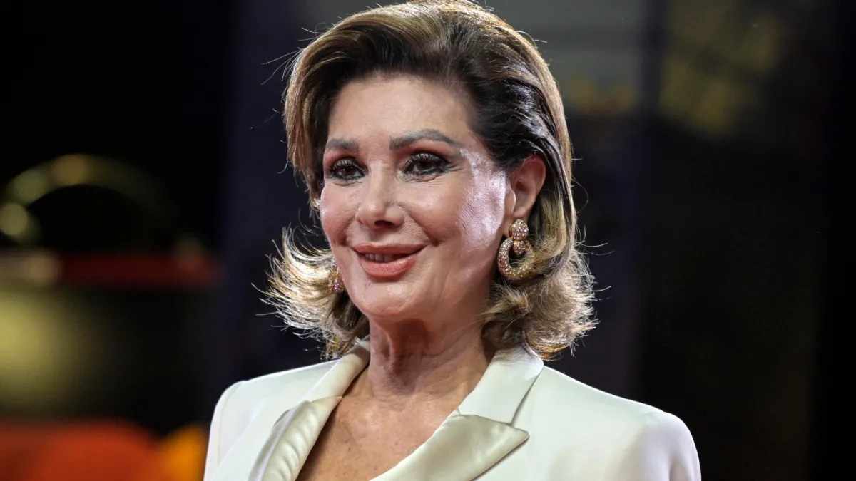 Edwige Fenech rivela in tv la morte della madre a 94 anni e ripercorre le fughe dall’Algeria Edwige Fenech rivela in tv la morte della madre a 94 anni e ripercorre le fughe dall’Algeria