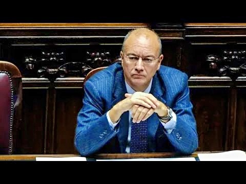 Ddl Valditara, il ministro accusa le opposizioni sui femminicidi e infiamma l’aula di Montecitorio