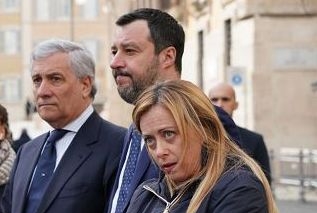 Regionali Puglia, Meloni a Bari sfida i sondaggi: “Puntiamo a vincere, nessun risultato è già scritto”