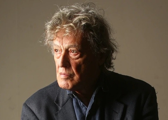 Addio a Sir Tom Stoppard, gigante della drammaturgia