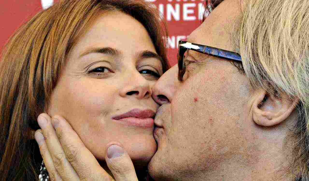 Dopo la depressione, Sgarbi annuncia nozze a Venezia con Sabrina Colle Dopo la depressione, Sgarbi annuncia nozze a Venezia con Sabrina Colle