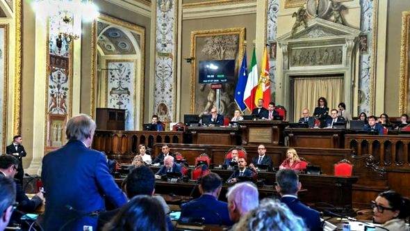 Sicilia, Ars approva la Nadefr: scontro governo M5s. “Trend positivo”. “Dati farlocchi” Sicilia, Ars approva la Nadefr: scontro governo M5s. “Trend positivo”. “Dati farlocchi”