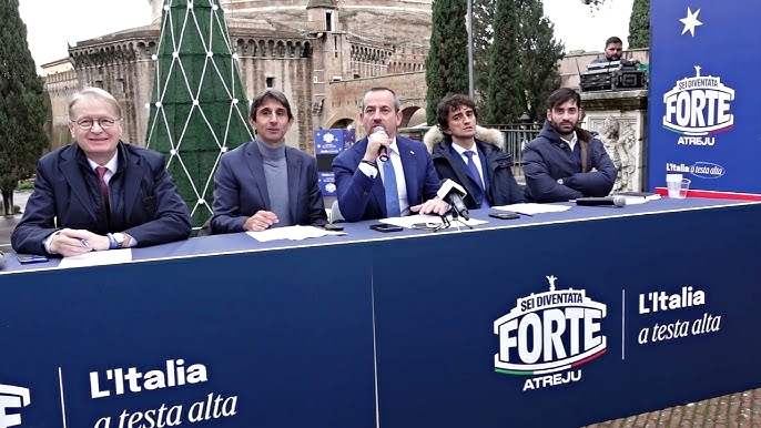 Atreju apre i cancelli: destra in festa tra politica, provocazioni e ospiti internazionali Atreju apre i cancelli: destra in festa tra politica, provocazioni e ospiti internazionali