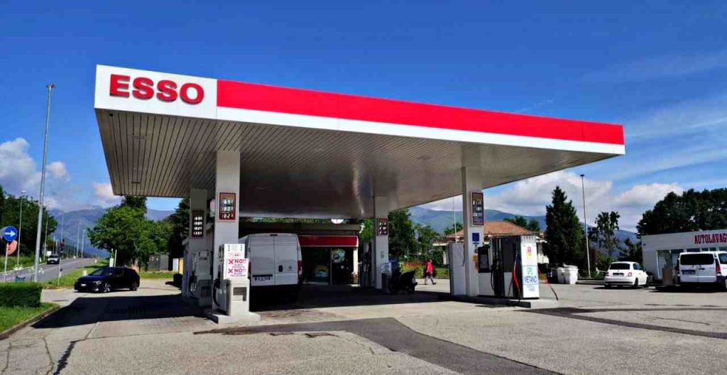 distributoreesso (1)