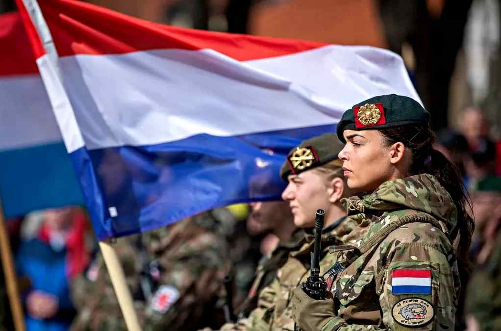 In Belgio servizio militare volontario per i giovani dai 18 anni In Belgio servizio militare volontario per i giovani dai 18 anni