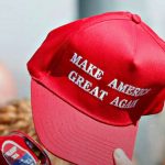 Trump, la guerra che nessuno vuole: 66% degli americani contro, la base Maga lo abbandona