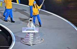 Olimpiadi/Olimpiadi, russa ha portato cartello Ucraina a cerimonia apertura