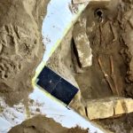 Il ritrovamento di uno scheletro a Maastricht riapre il mistero sulla tomba di d’Artagnan