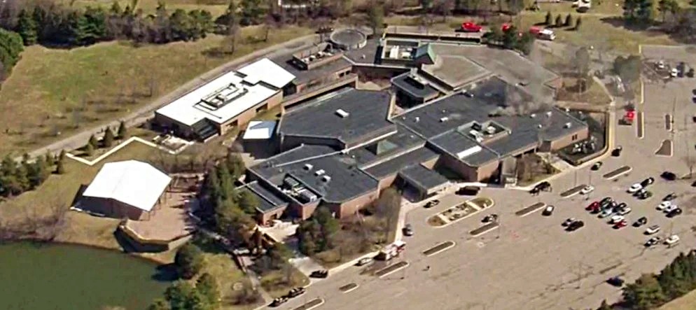 l_-auto-attacco-michigan-sinagoga