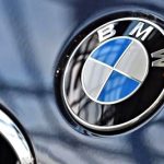 Bmw taglia ottomila posti di lavoro, in uscita metà del personale amministrativo entro il 2027