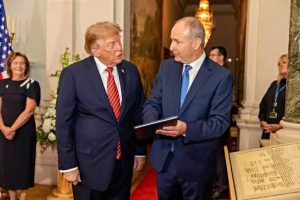 Donald Trumpe Micheál Martin
