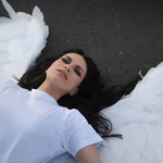 Laura Pausini torna con Raf: il nuovo singolo anticipa il tour europeo