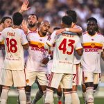 Malen trascina la Roma, il Lecce cede: quattro gol al Via del Mare
